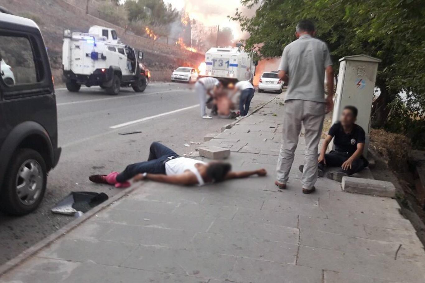 Diyarbakır’da bombalı saldırı: 5 ölü 12 yaralı